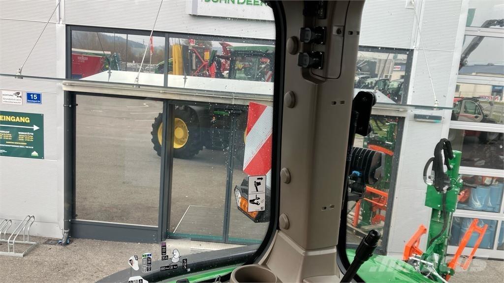 John Deere 7R 330 Traktory