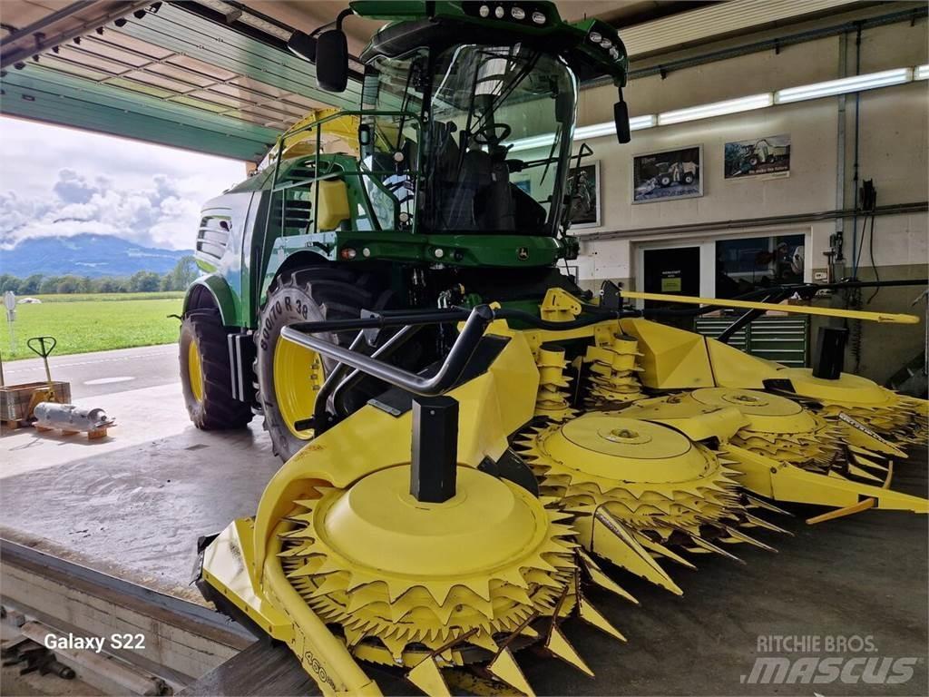John Deere 8500 Sklízecí řezačka