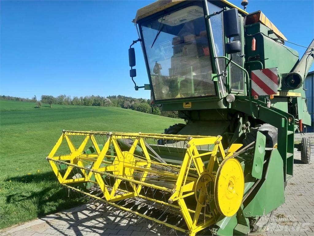 John Deere 950 Sklízecí mlátičky