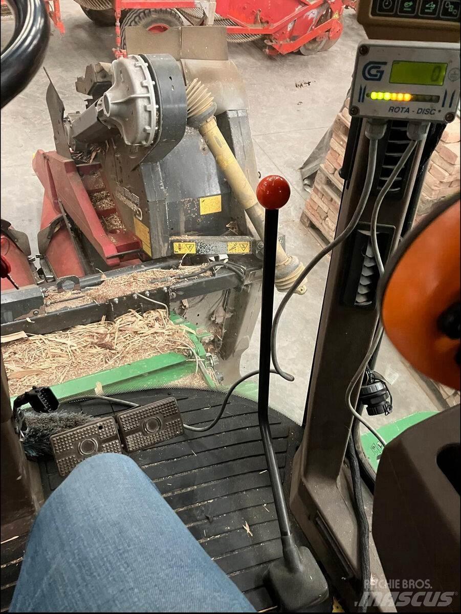 John Deere 9660 WTS Sklízecí mlátičky