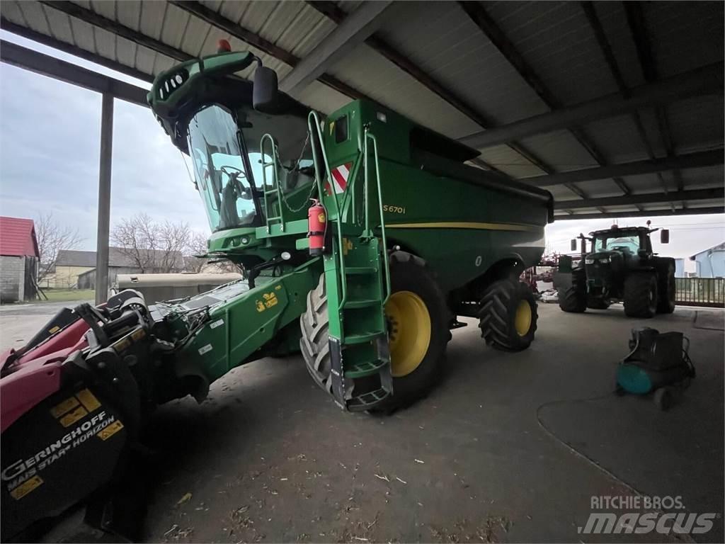 John Deere S670i Sklízecí mlátičky