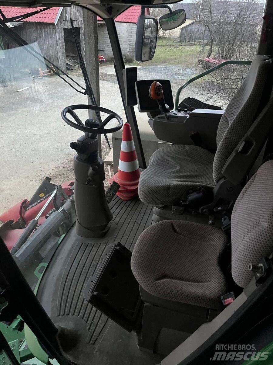 John Deere S670i Sklízecí mlátičky