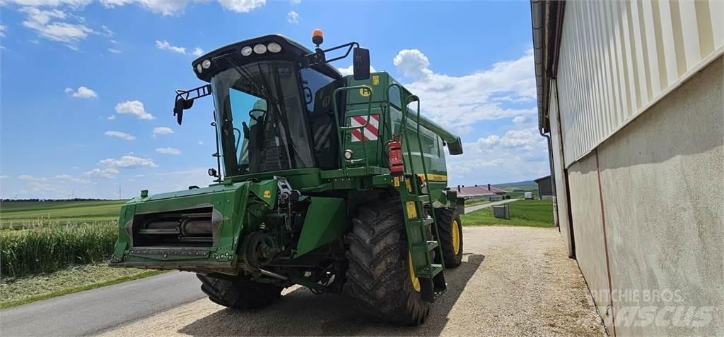 John Deere T550 Sklízecí mlátičky