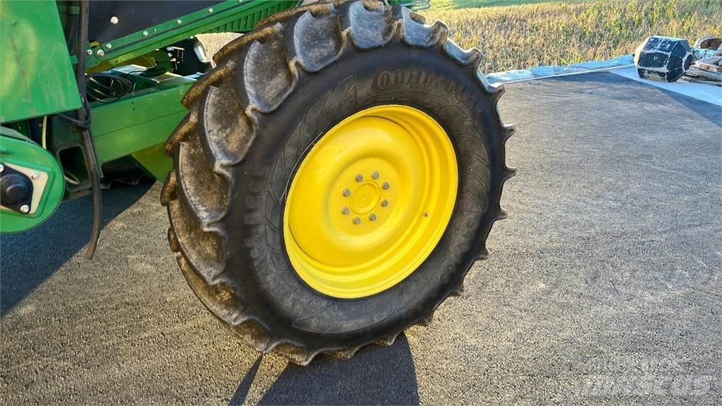 John Deere T550 HM Sklízecí mlátičky