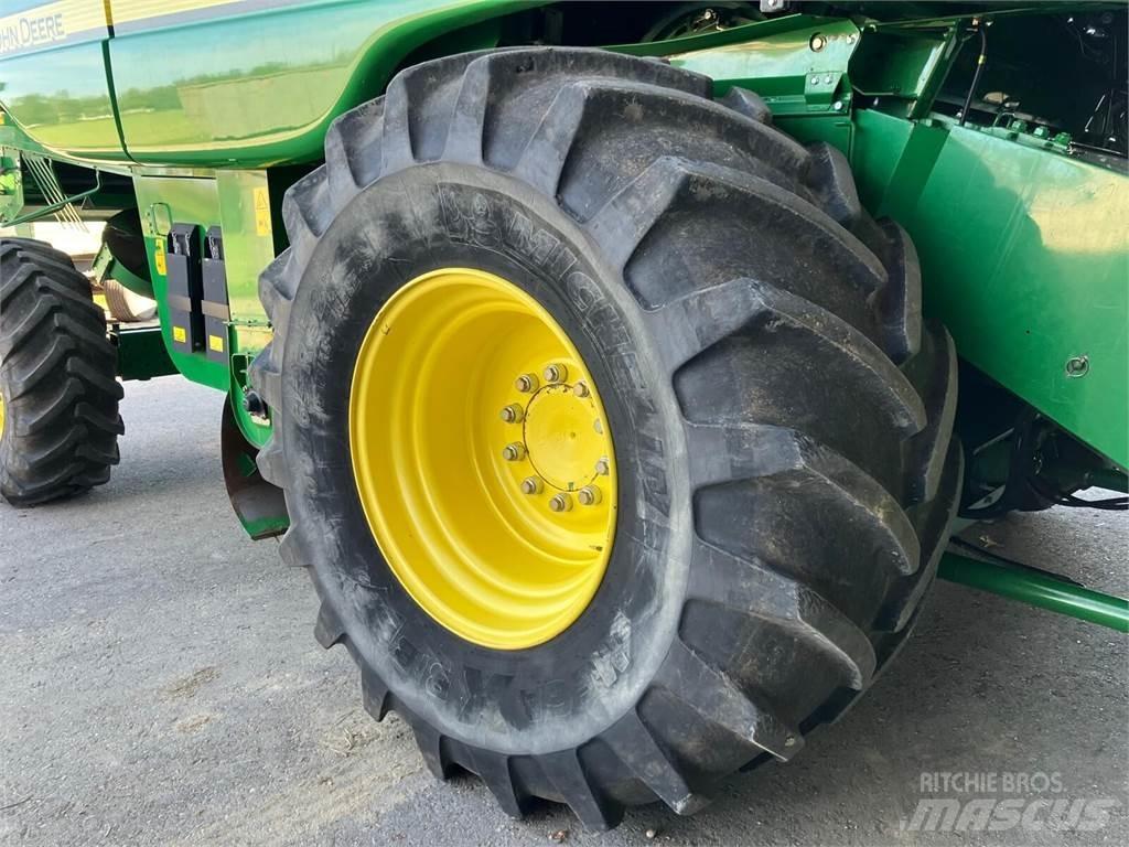 John Deere T560HM Sklízecí mlátičky