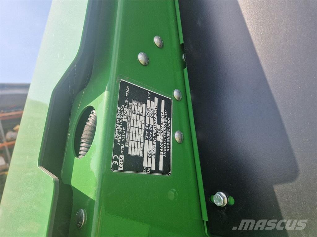John Deere V461M Lis na válcové balíky