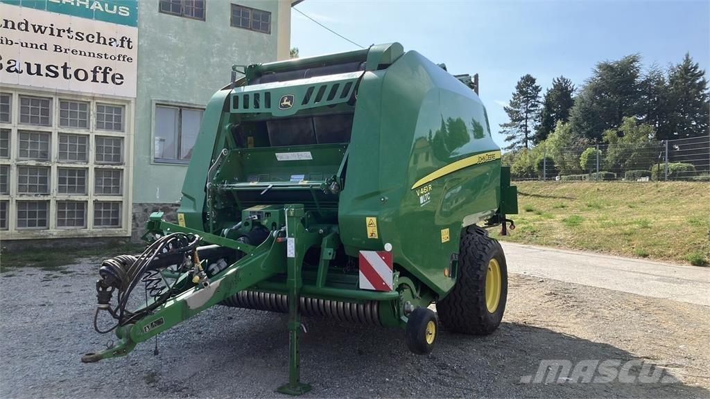 John Deere V461R Lis na válcové balíky