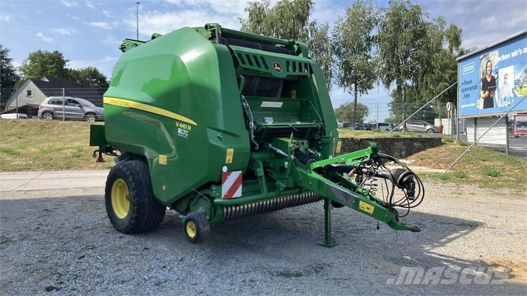 John Deere V461R Lis na válcové balíky