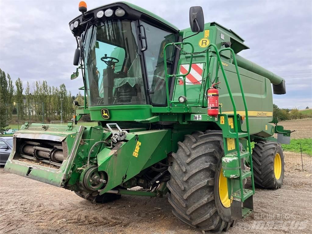 John Deere W660 HM Sklízecí mlátičky