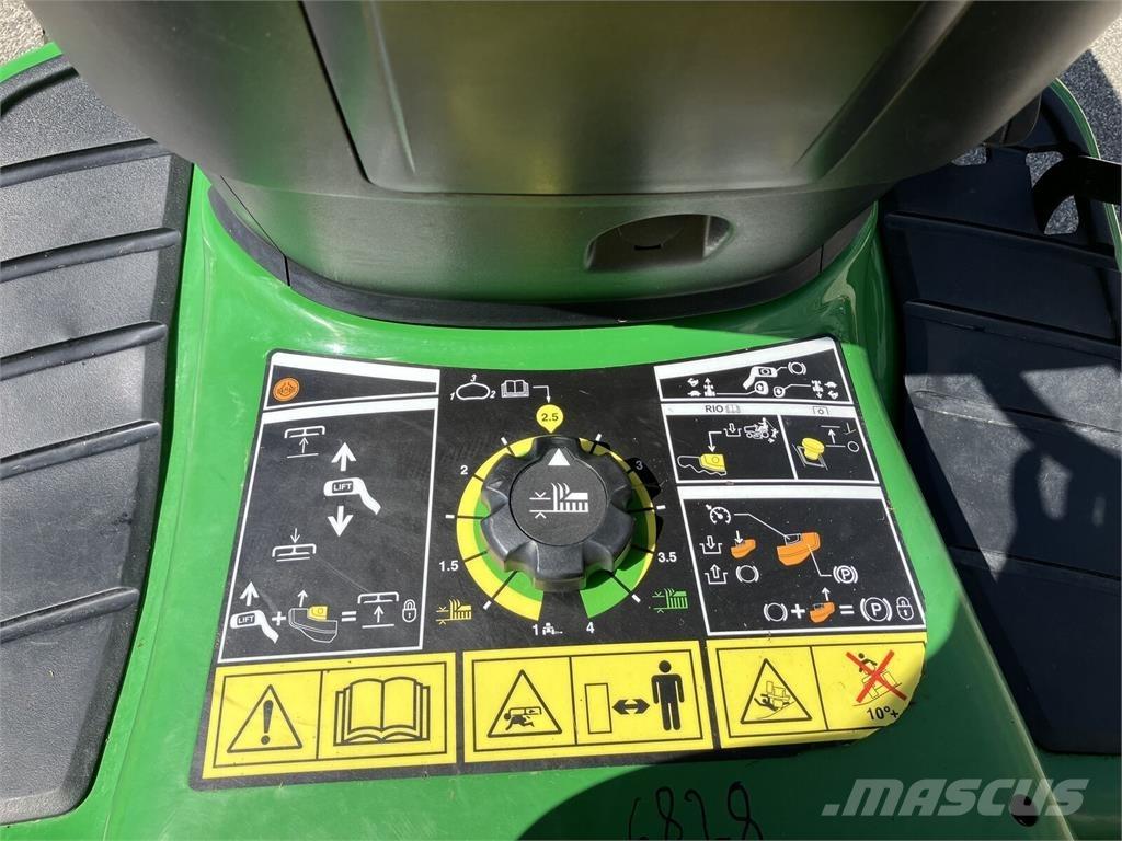 John Deere X 350R Komunální technika - ostatní