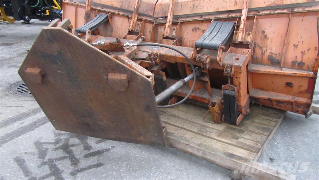 Kahlbacher DS 260 Sněžné pluhy, přední sněhové radlice