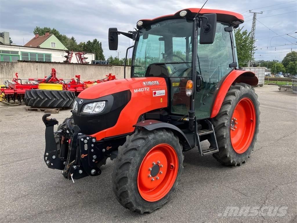 Kubota M4072 Traktory