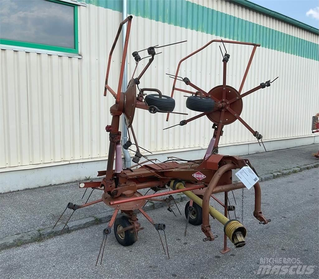 Kuhn GF 5001 Obraceče a shrabovače sena