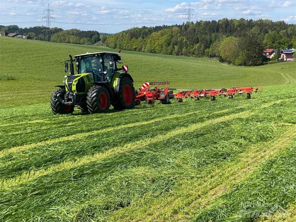 Kuhn GF13003 T Obraceče a shrabovače sena