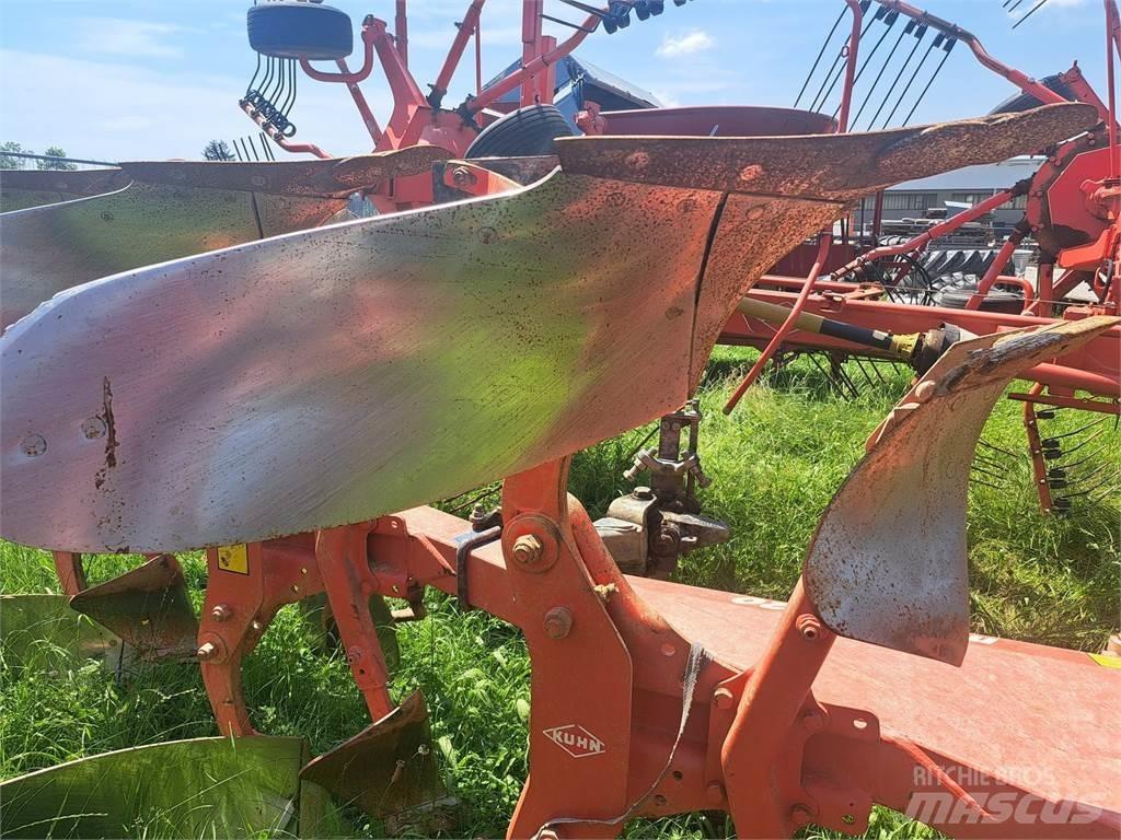 Kuhn Master 120 Konvenční pluh