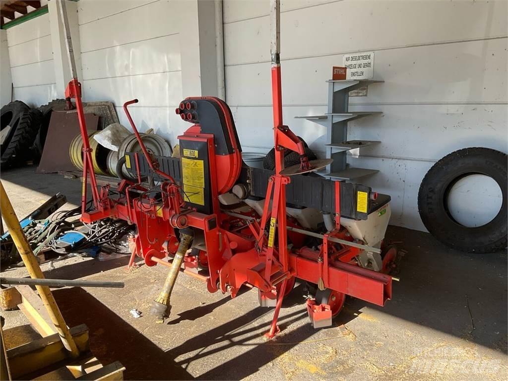 Kuhn Planter 2 Sázecí stroje