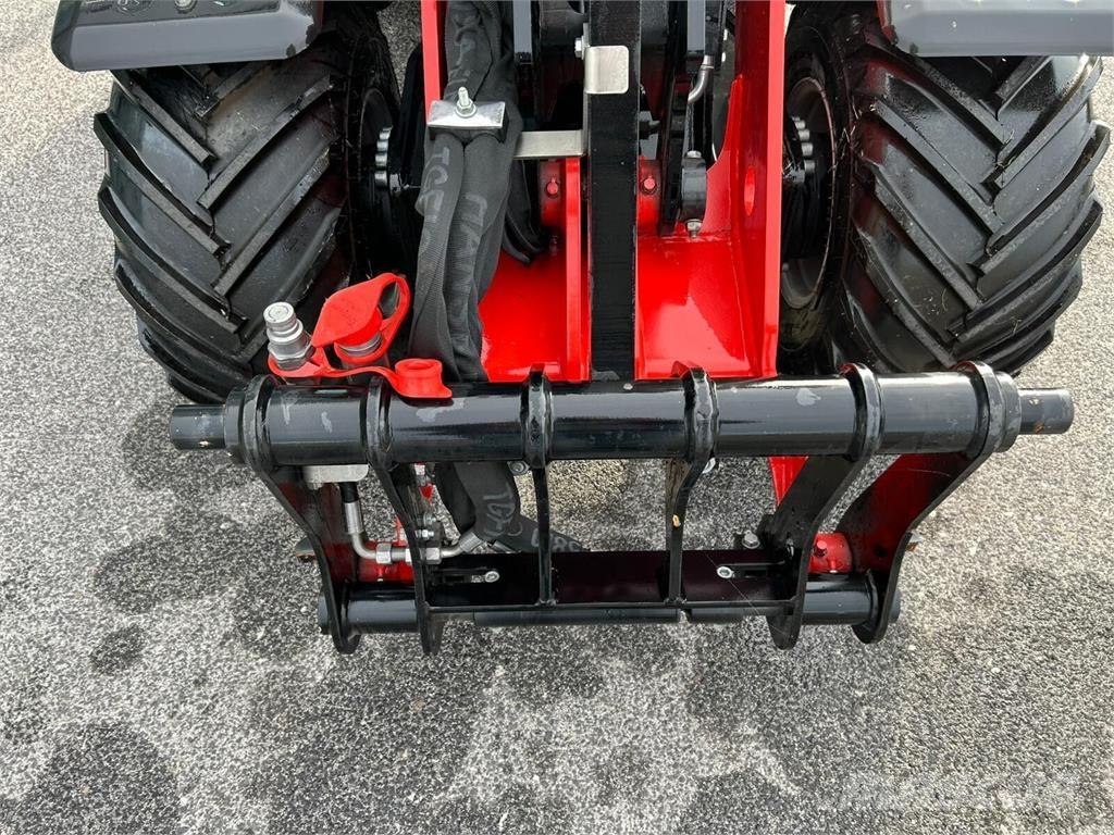 Manitou MLA2-25 Čelní nakladače a rypadla
