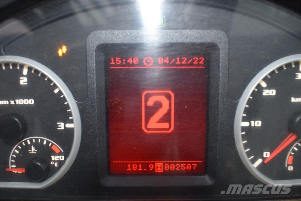 Merlo P38.16 Roto Teleskopické manipulátory