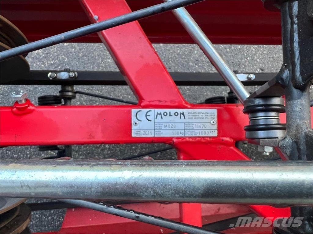  Molon MAJOR 160.2D. Stroje na sklizeň pícnin-příslušenství