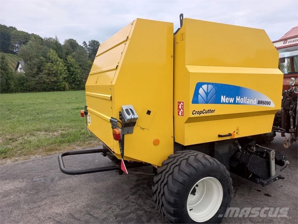 New Holland BR 6090 Lis na válcové balíky