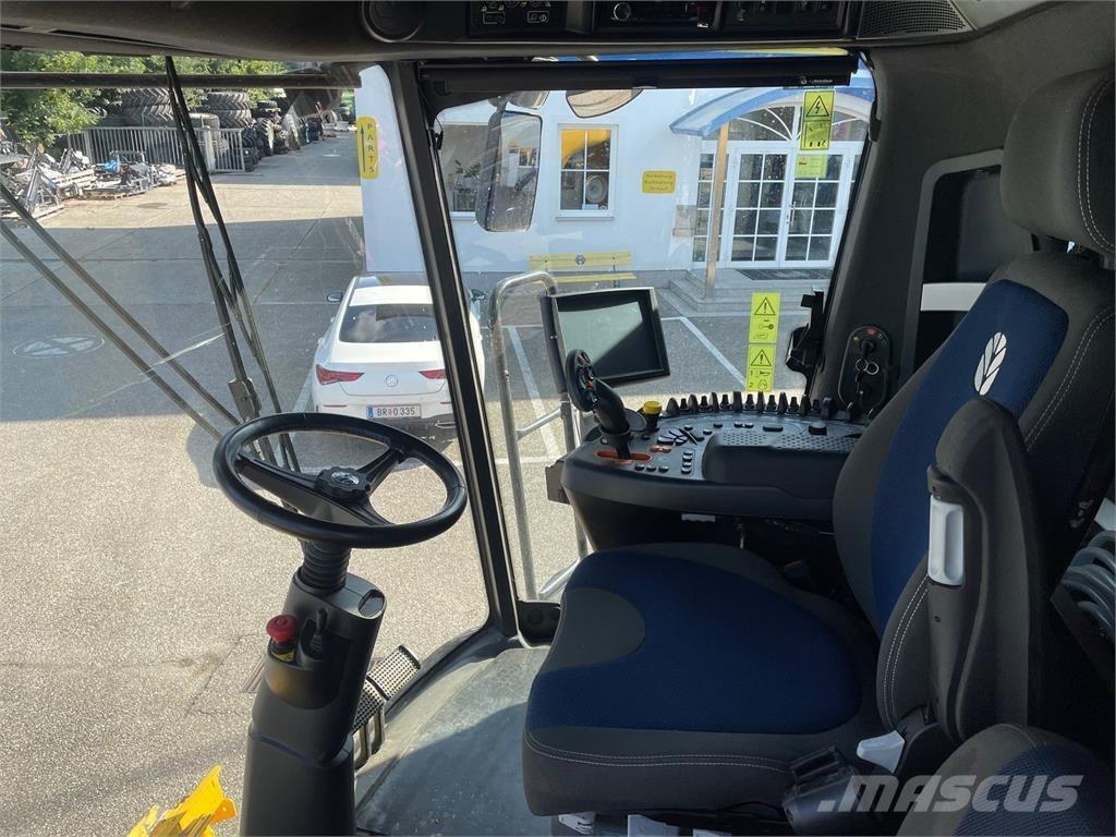 New Holland CX 7.90 Sklízecí mlátičky