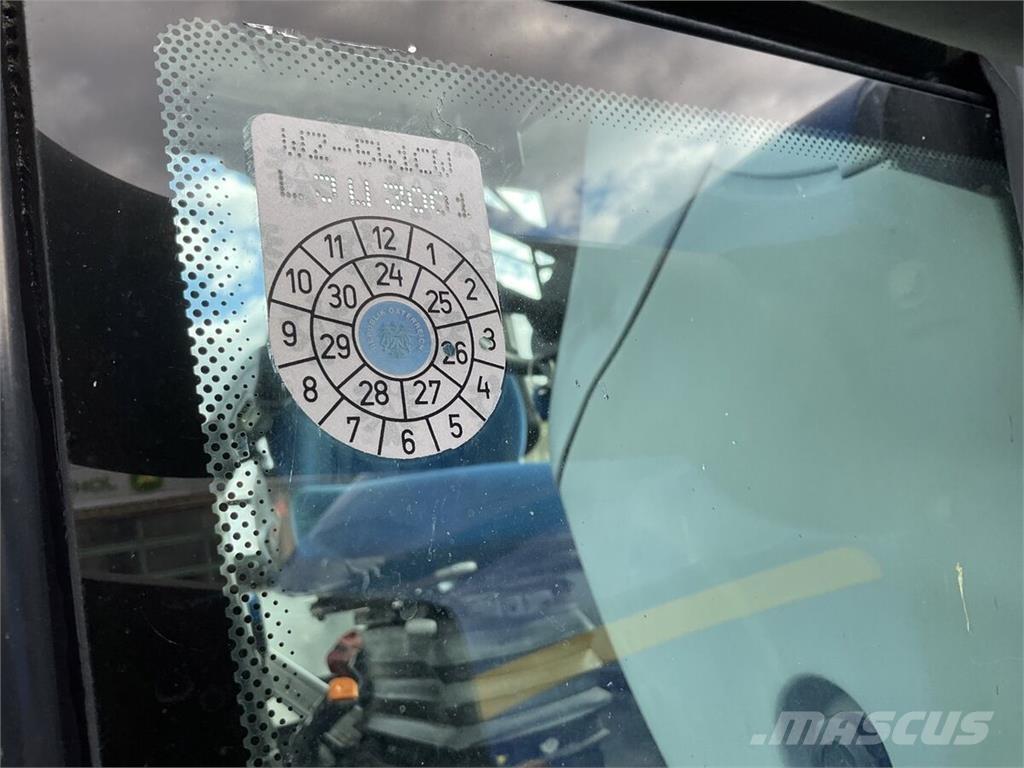 New Holland T 5030 Traktory