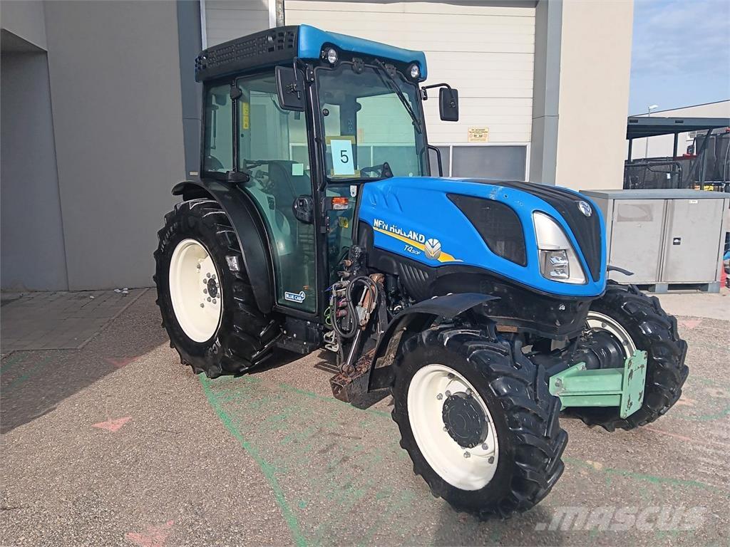 New Holland T4.90 F Traktory