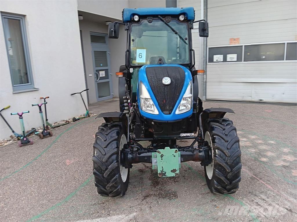 New Holland T4.90 F Traktory