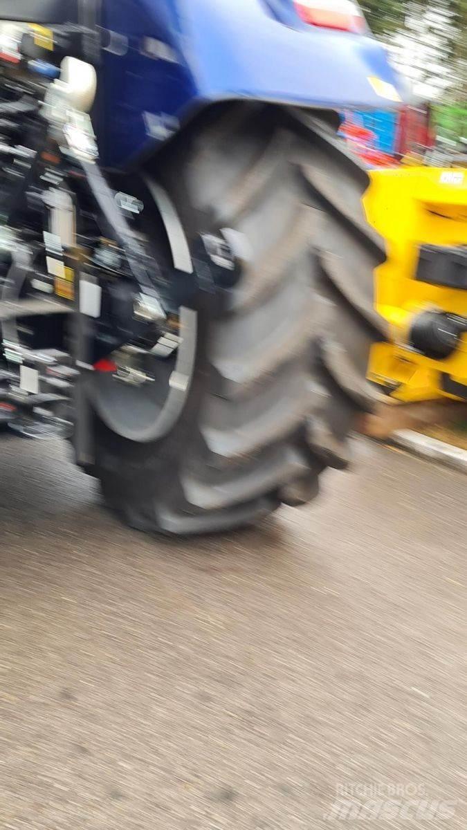 New Holland T6.160 Traktory