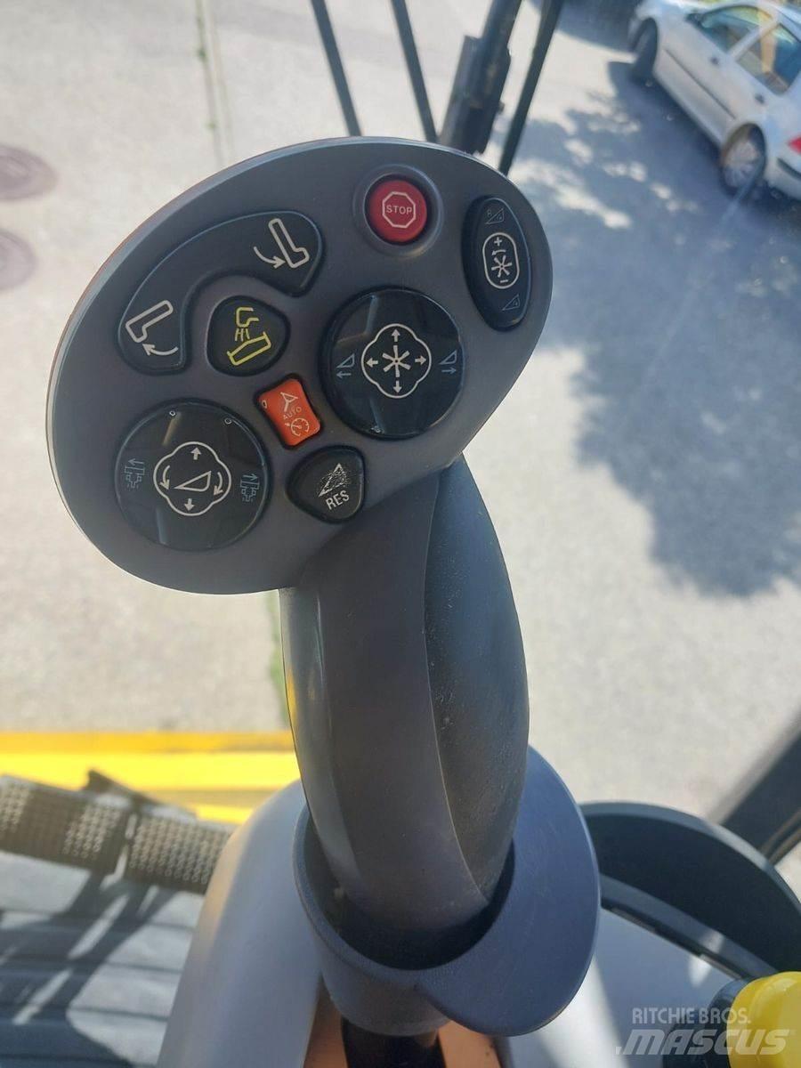 New Holland TC5070 Sklízecí mlátičky