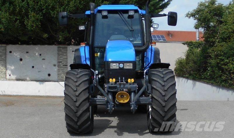 New Holland TS115 Traktory
