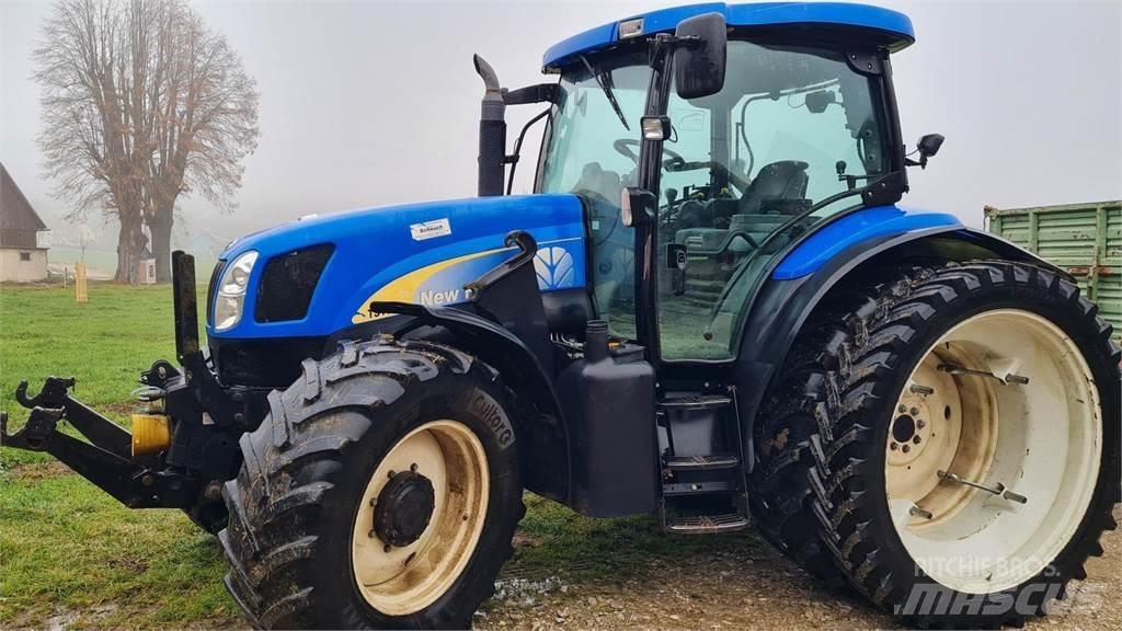 New Holland TS115A Traktory