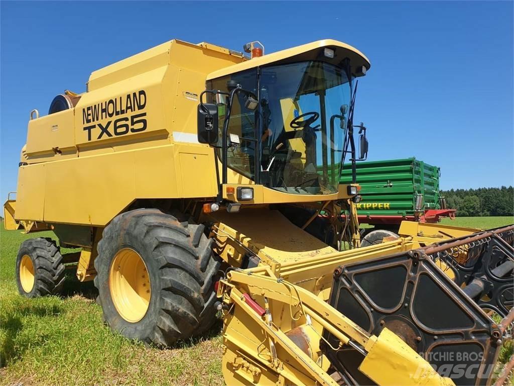 New Holland TX 65 Sklízecí mlátičky