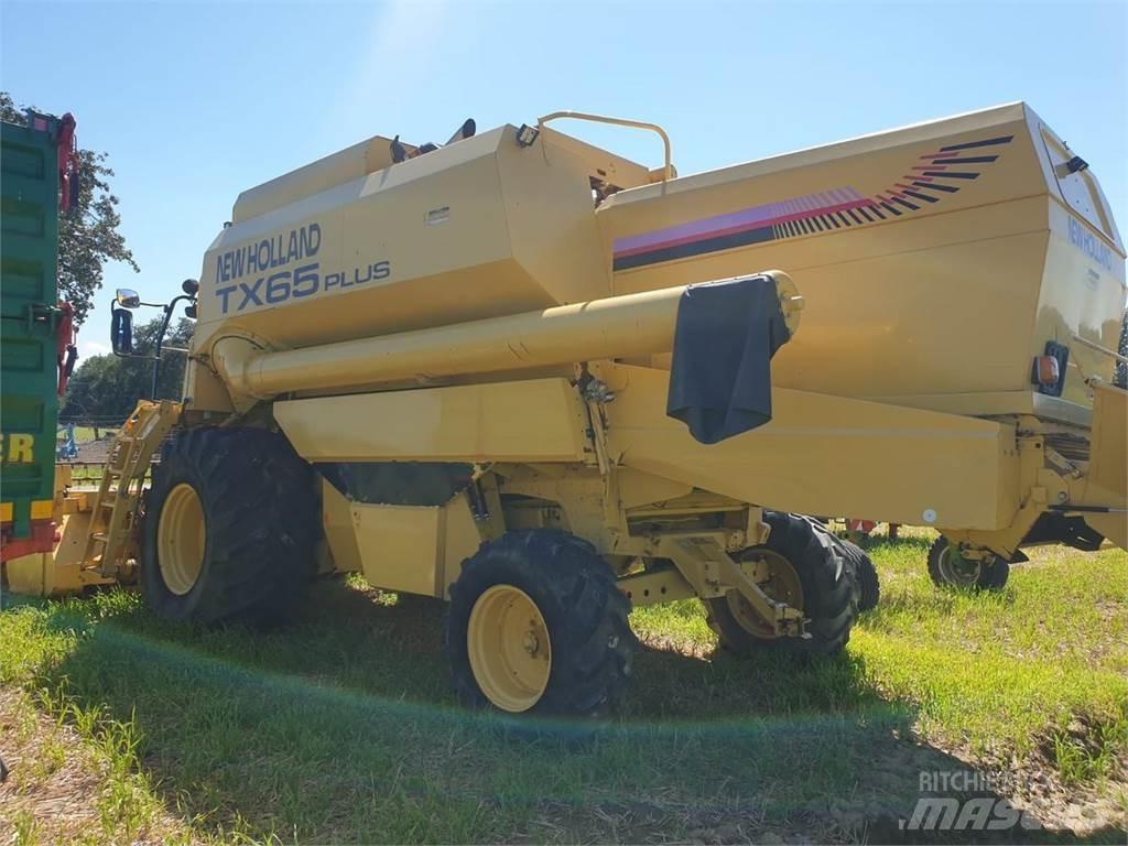 New Holland TX 65 Sklízecí mlátičky
