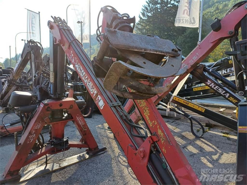 Patu 525 Jeřáby a nakladače