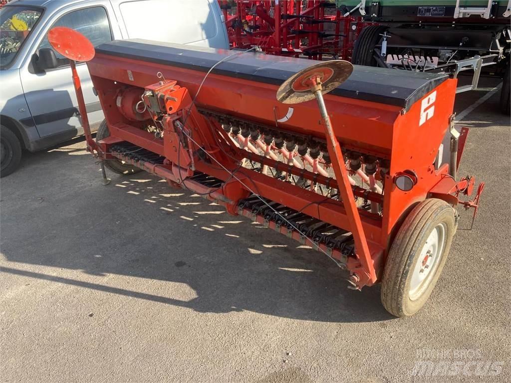 Reform Semo 100 Mechanické secí stroje
