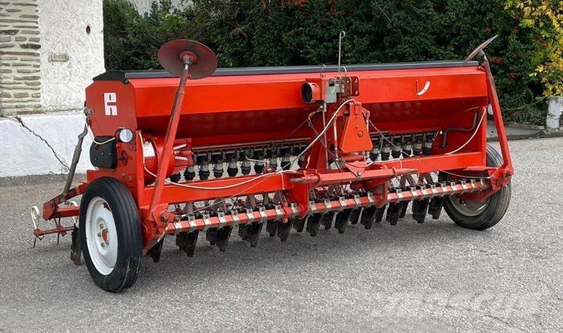 Reform Semo 100 Mechanické secí stroje