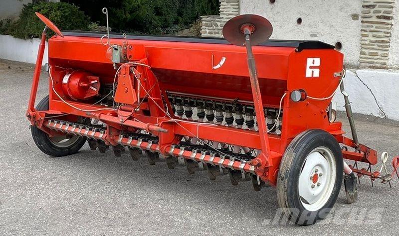 Reform Semo 100 Mechanické secí stroje