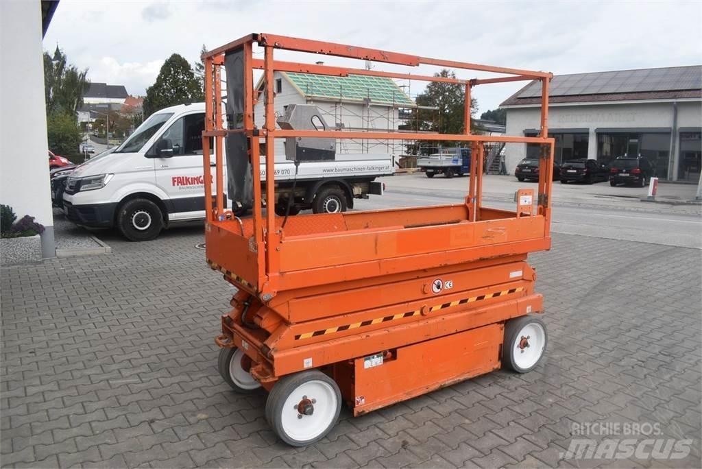 SkyJack SJ III 3220 Kloubové plošiny