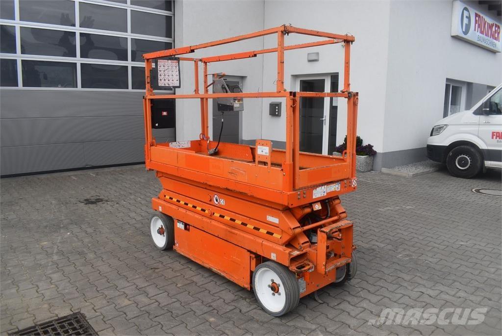 SkyJack SJ-III 3220 Kloubové plošiny