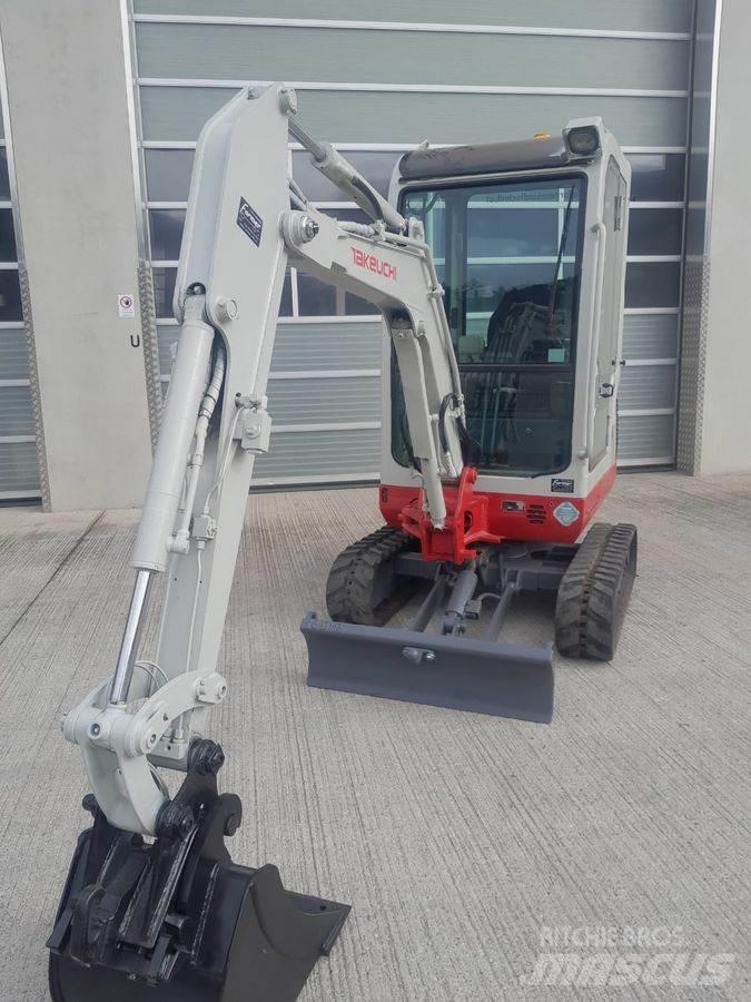 Takeuchi TB016 Mini rýpadla < 7t