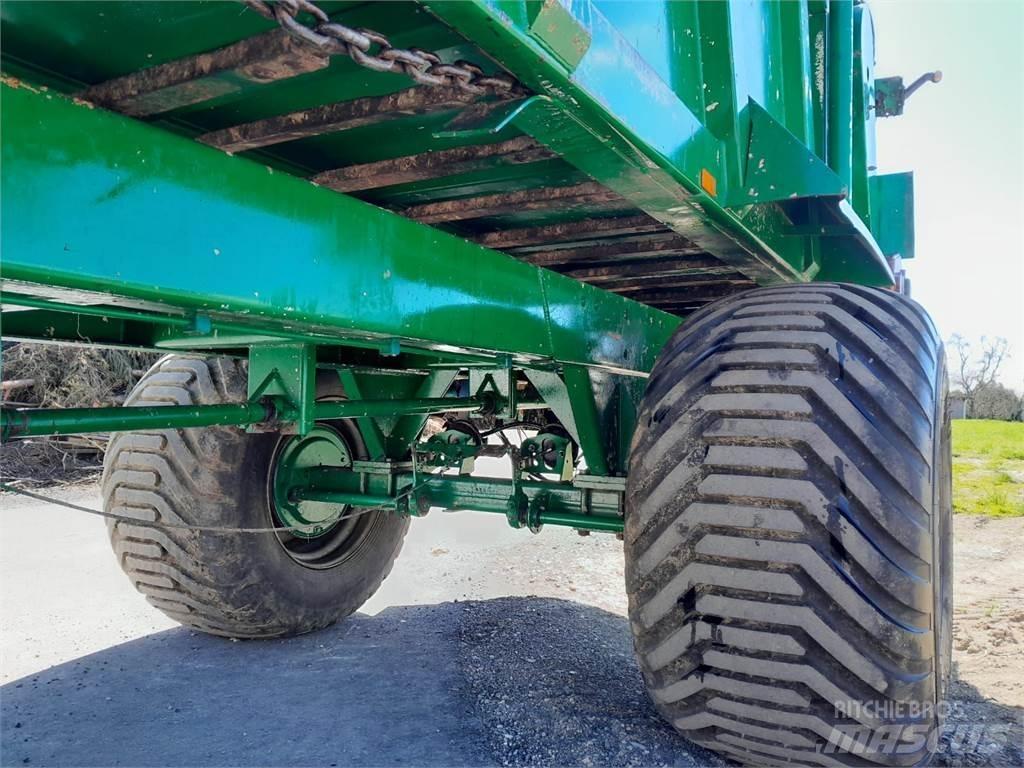 Tebbe LS 120E Rozmetadla chlévské mrvy
