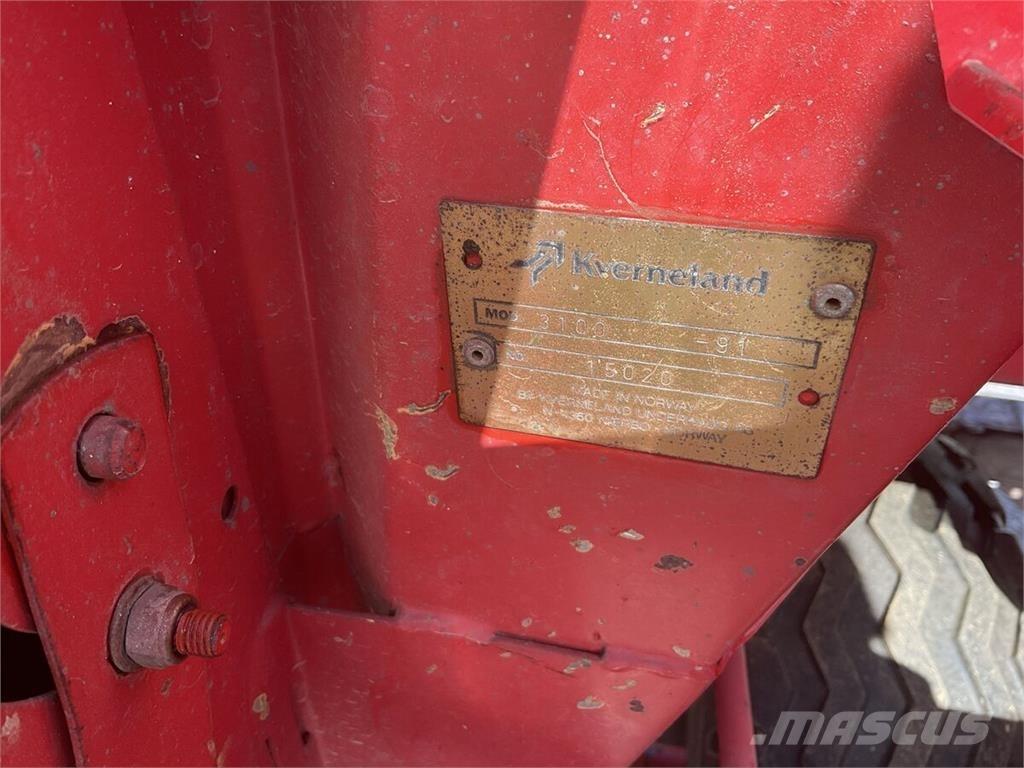UN Forklift 3000 Další