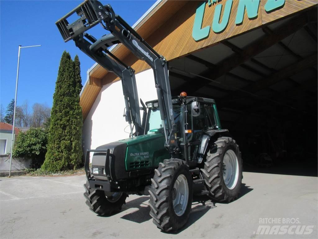 Valtra 6650 HiTech Traktory