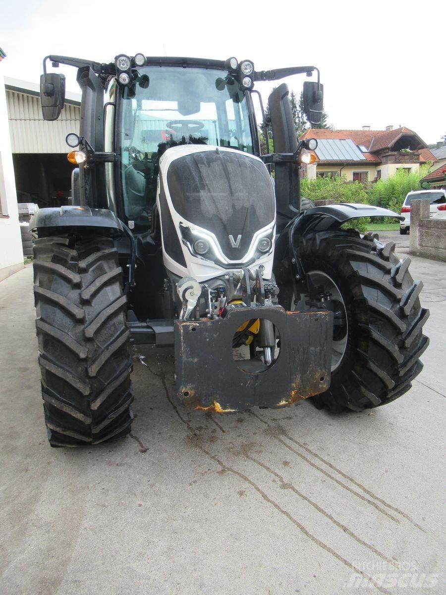 Valtra N175 Active Traktory