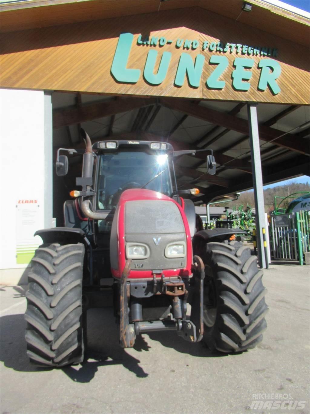 Valtra T 191 HiTech Traktory