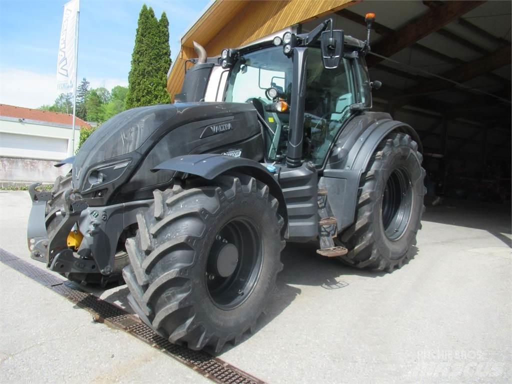 Valtra T 214 Direct Traktory