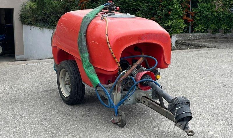 Vogel & Noot 800 L Tažené postřikovače