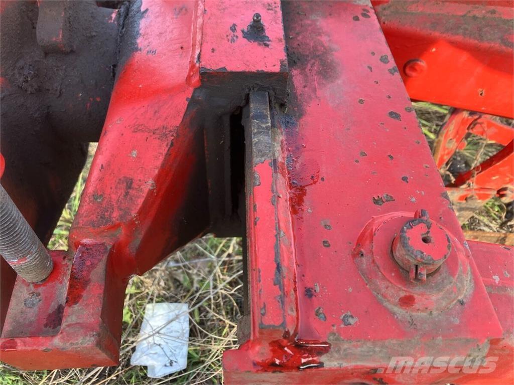 Vogel & Noot LM 820 Konvenční pluh