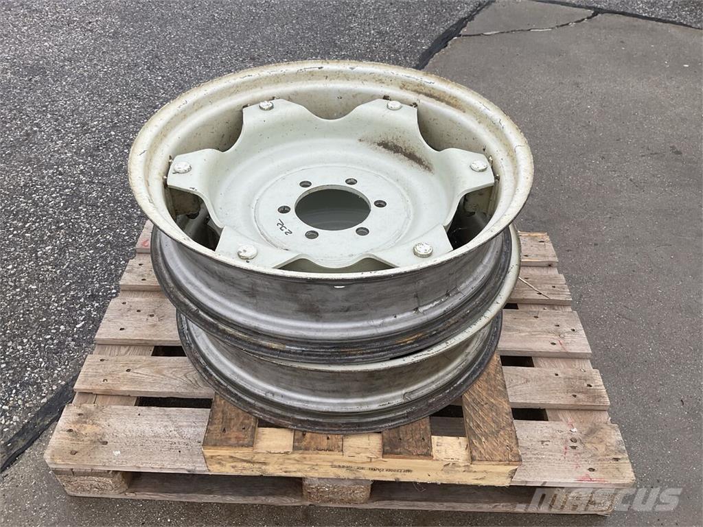  W7x28 Pneumatiky, kola a ráfky